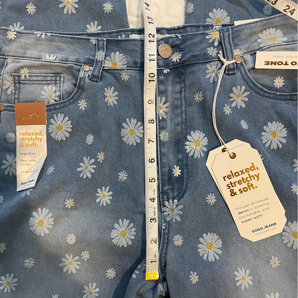 NWT GOGO Sunflower Jeans Two Tone Denim Relaxed Mom Fit Comfy Stretchy Soft 15 - Picture 11 of 12